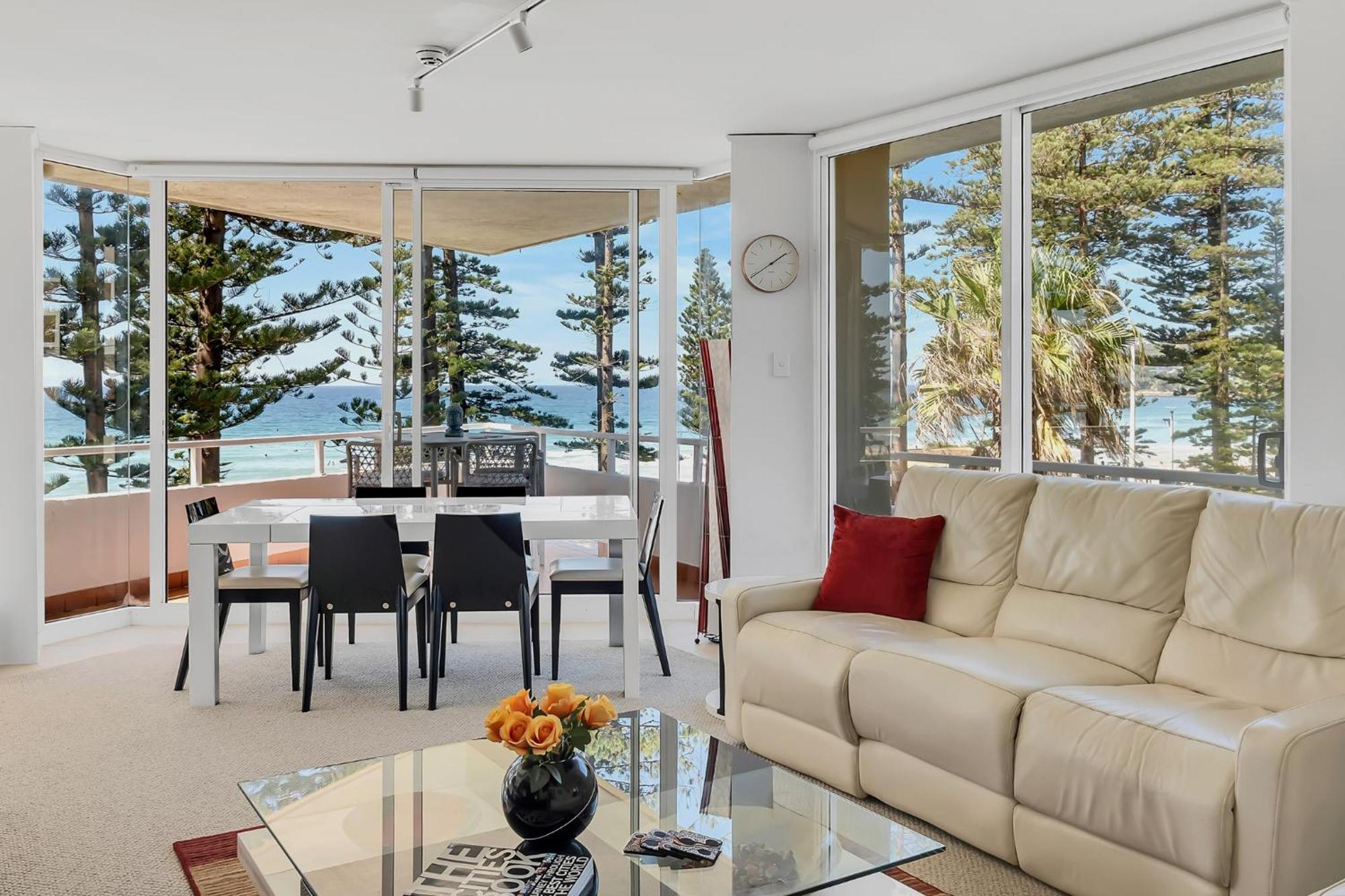 Apartment Unbeatable Beachfront Views 3 Mins Walk To Corso