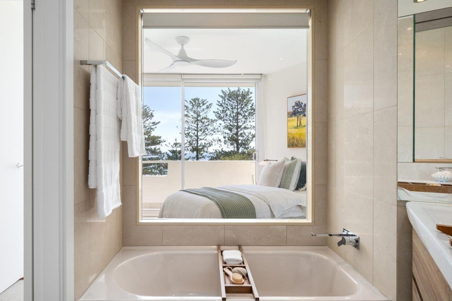 Apartment Beachfront Location In Manly W Stunning Views