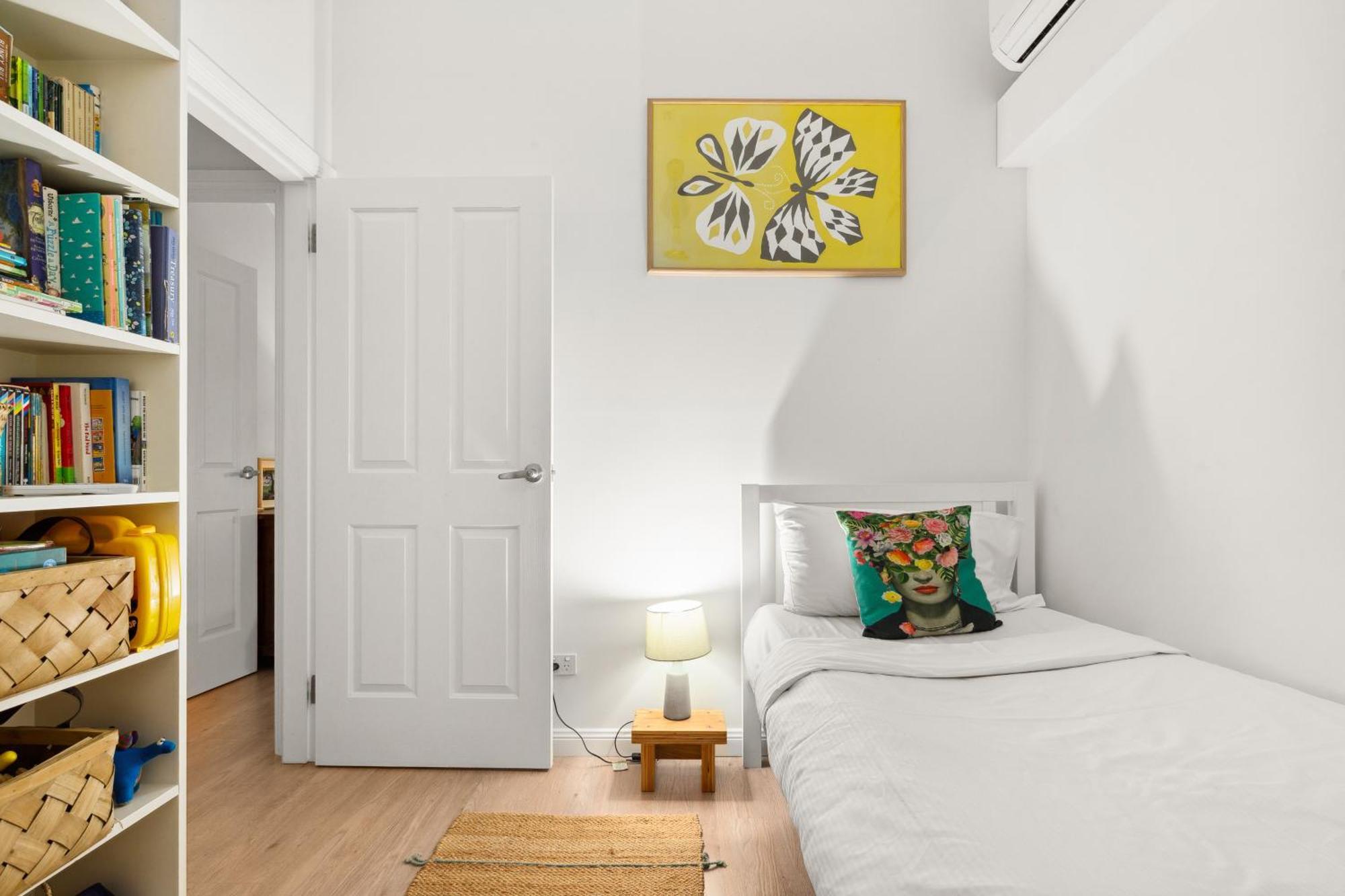 Apartment Hip Inner-city Living In Vibrant Erskineville Sydney