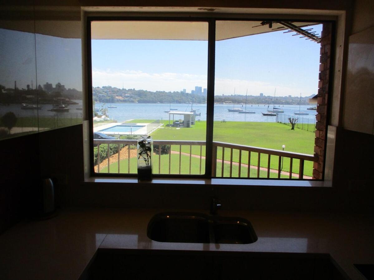 Apartment Aldouragh By The Water To Relax