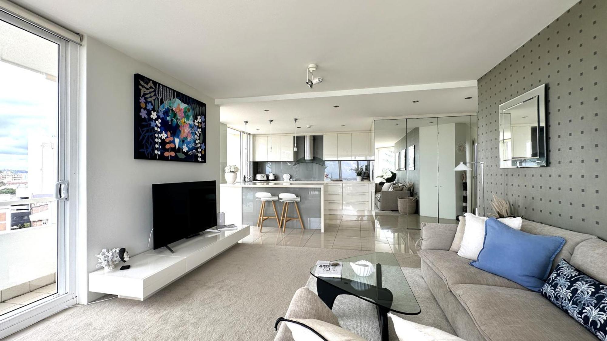 Beachfront Location In Manly W Stunning Views Apartment *