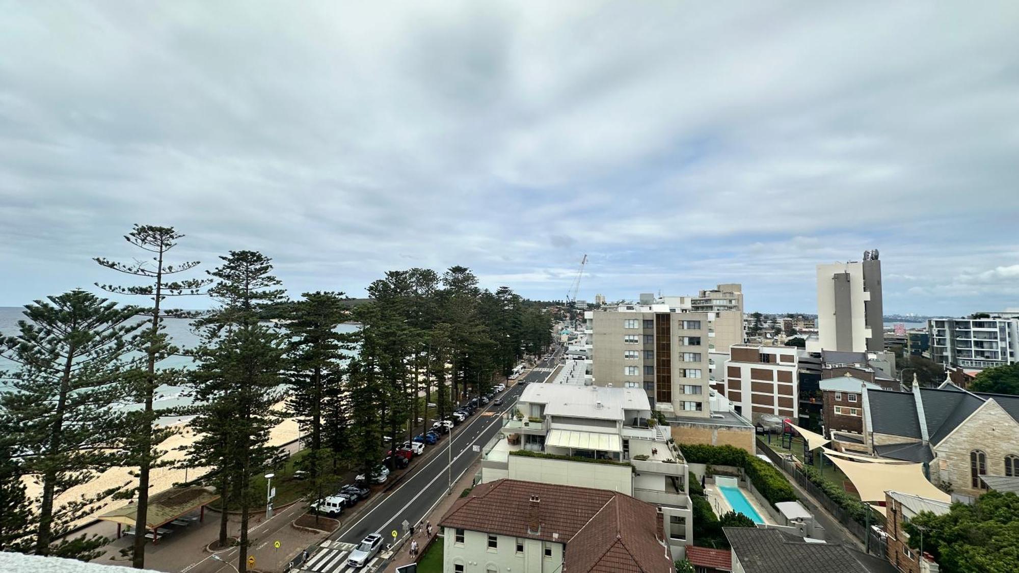 Beachfront Location In Manly W Stunning Views Apartment *