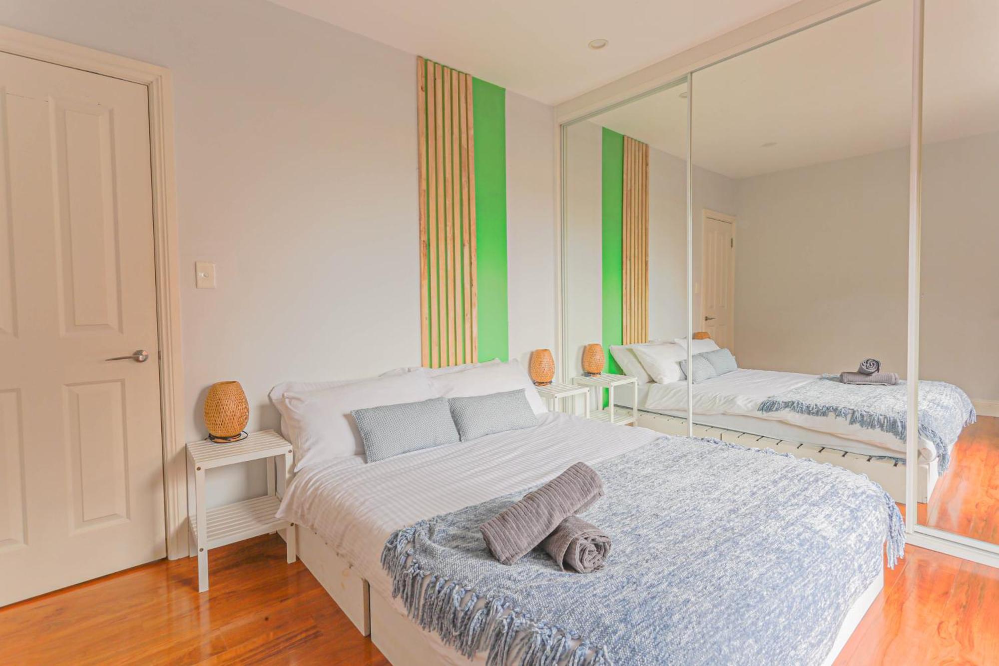 Charming 2 Bedroom House Woolloomooloo Holiday home Sydney