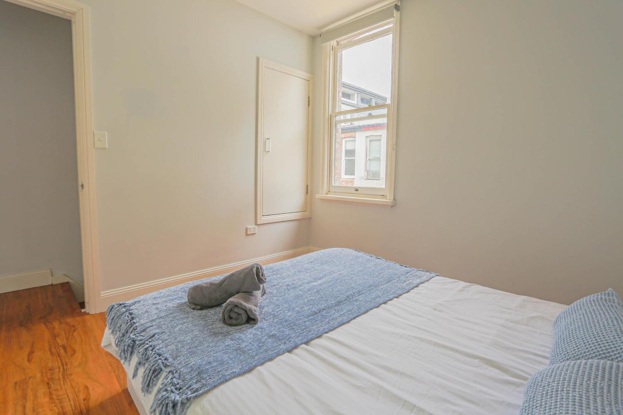 Charming 2 Bedroom House Woolloomooloo Holiday home *