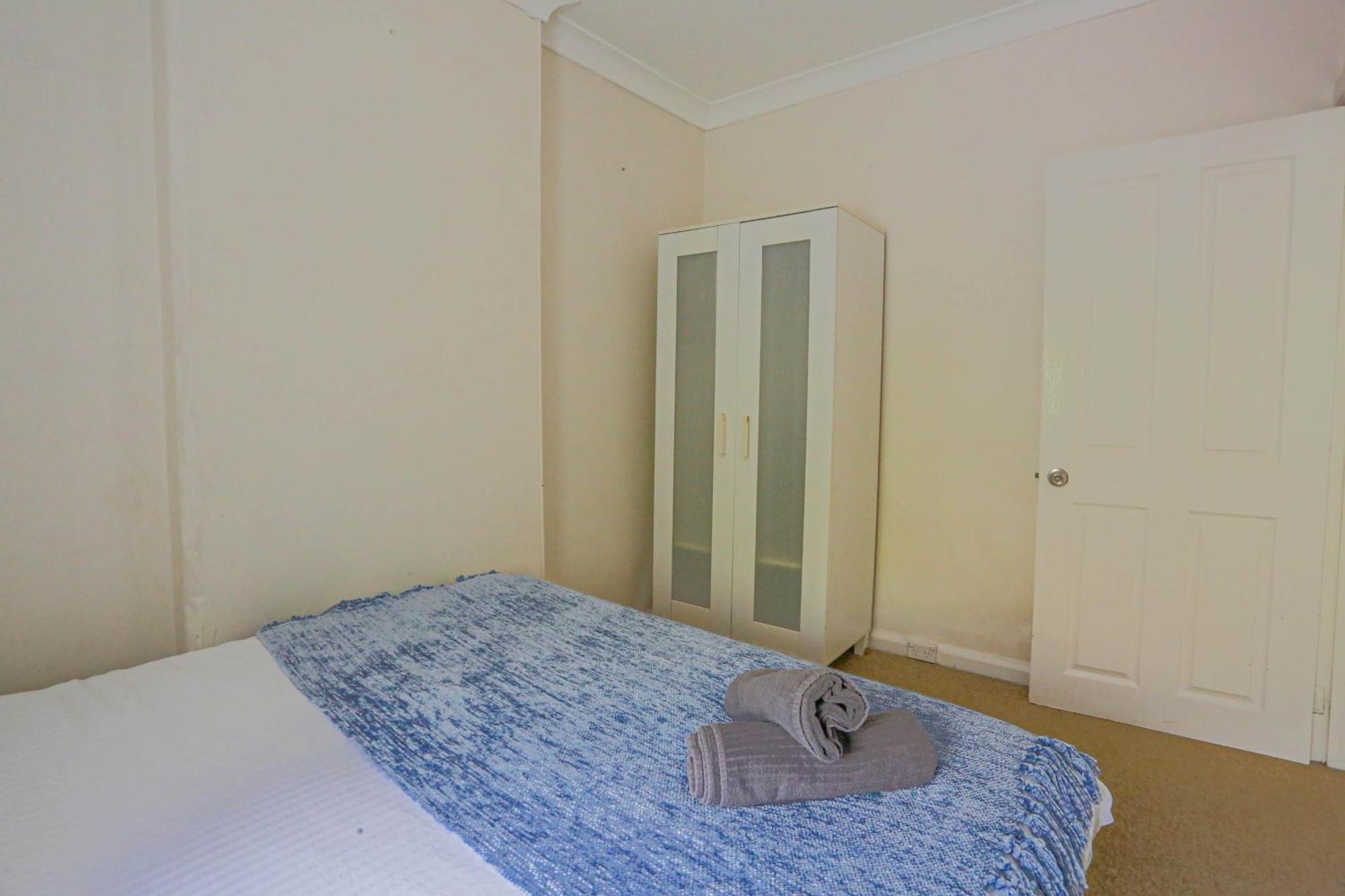 Affordable 3 Bedroom House Darlinghurst With 2 E-bikes Included Holiday home *