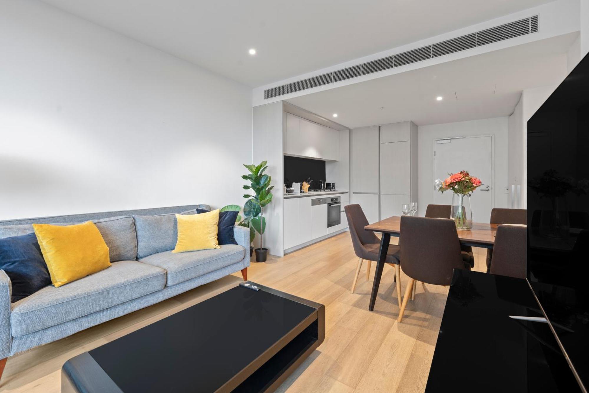 Modern 2 Bedroom Darling Square Apartment Sydney