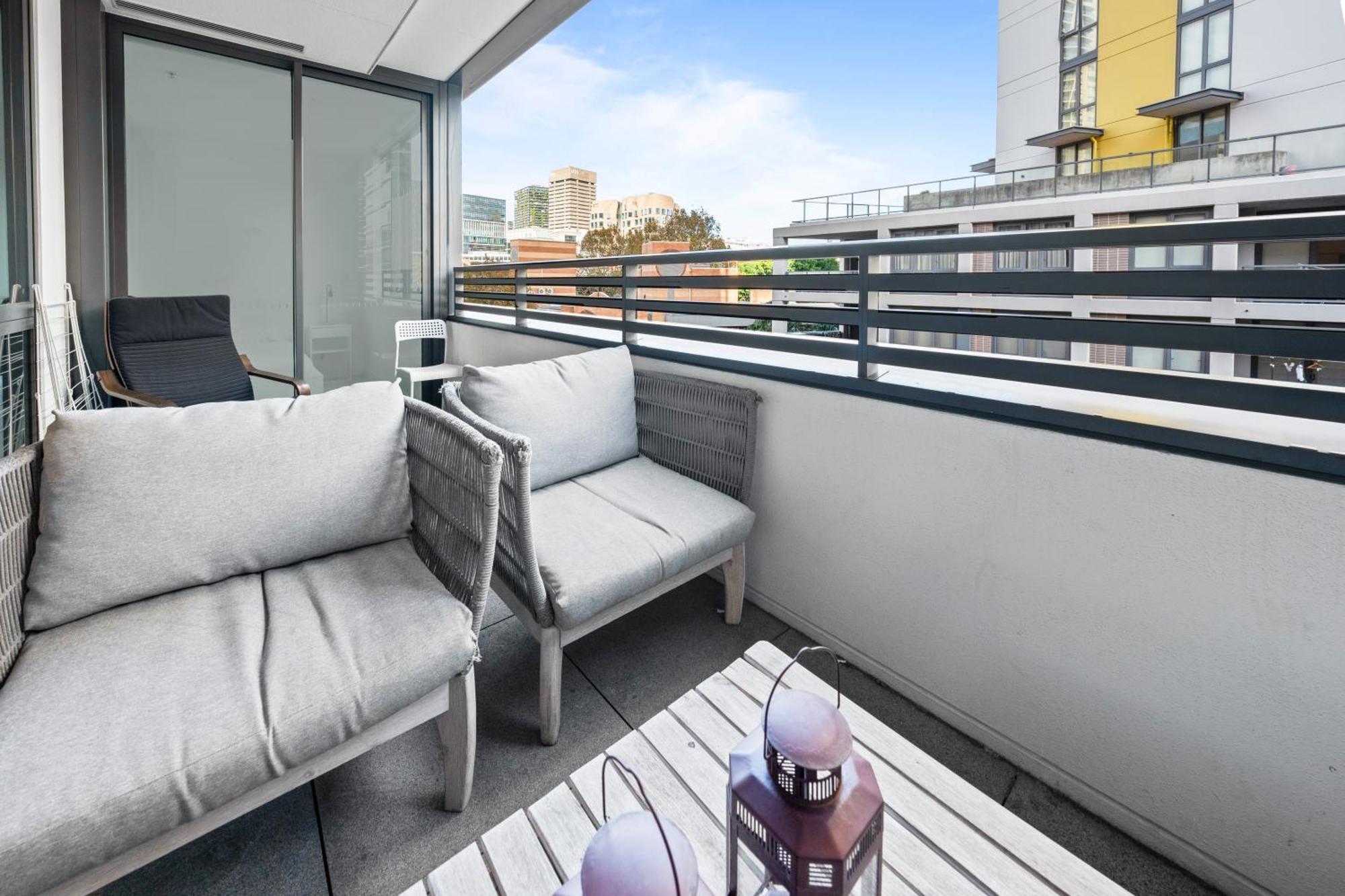 Modern 2 Bedroom Darling Square * Sydney