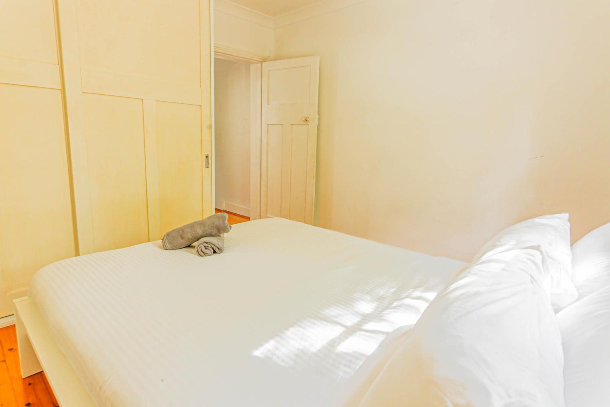 Holiday home Delightful 2 Bedroom House Pyrmont 2 E-bikes Included *