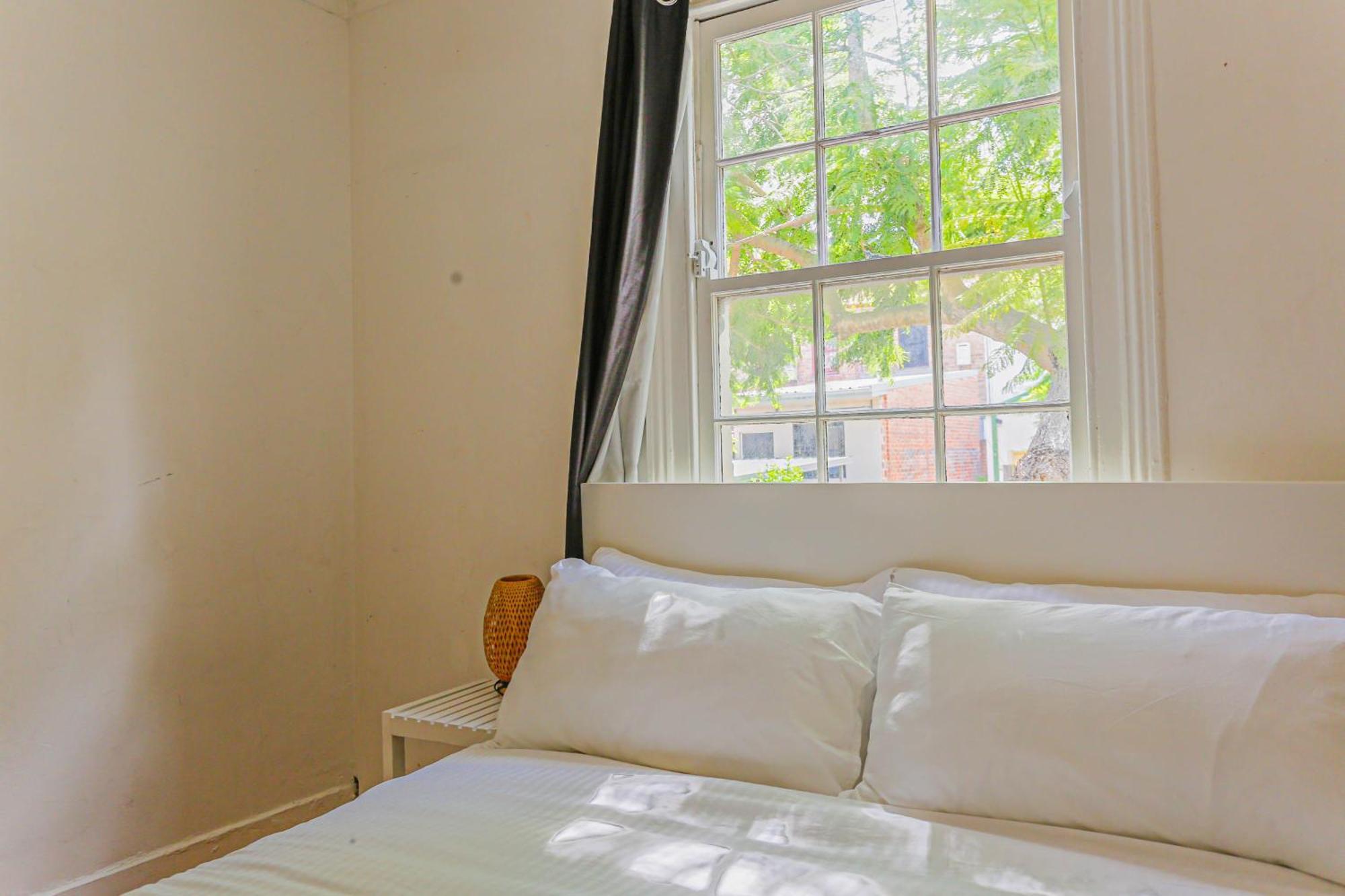 Delightful 2 Bedroom House Pyrmont 2 E-bikes Included *