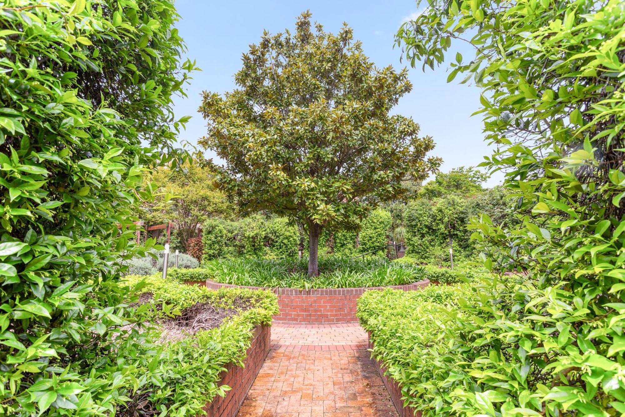 Pristine 2-bed Near Marrickville Village Sydney