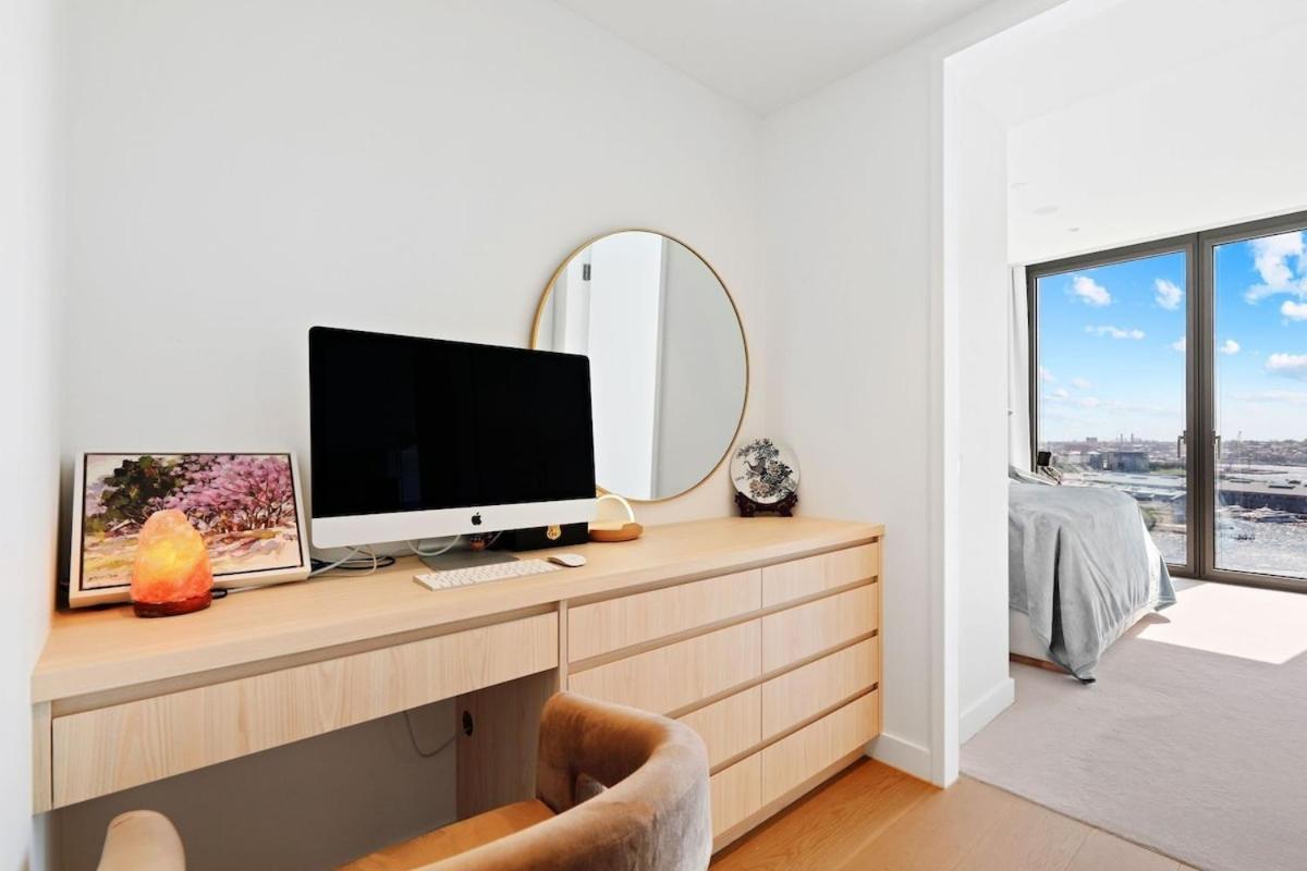 Waterfront Cbd Luxury 1br With View Sydney