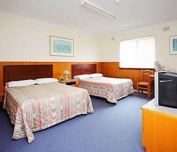 Holiday Lodge Hotel Apartment *