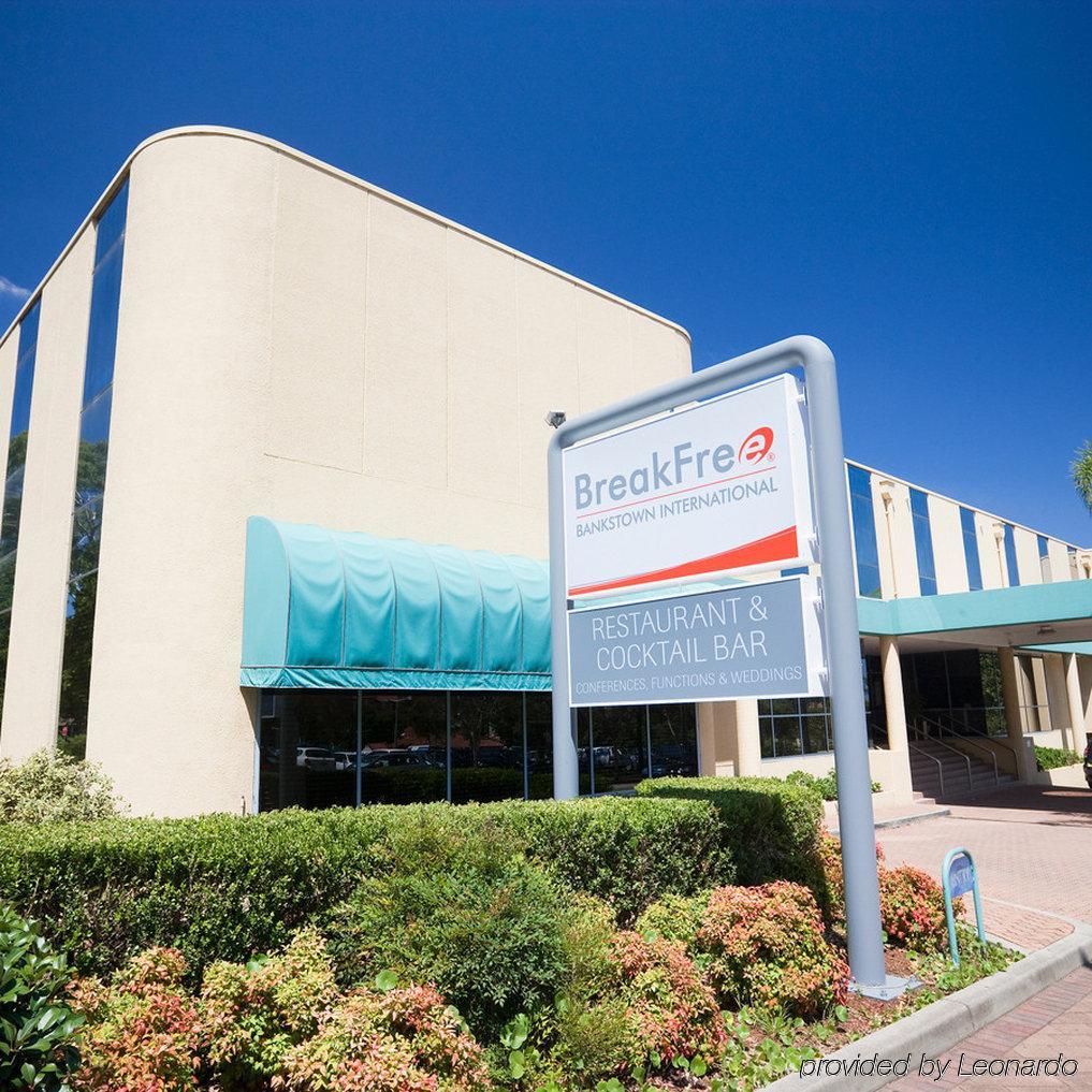 Aparthotel Breakfree Bankstown International 4*