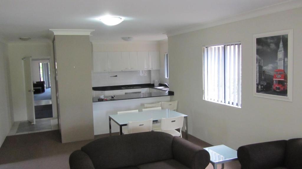 Parkside Parramatta Aparthotel 3*