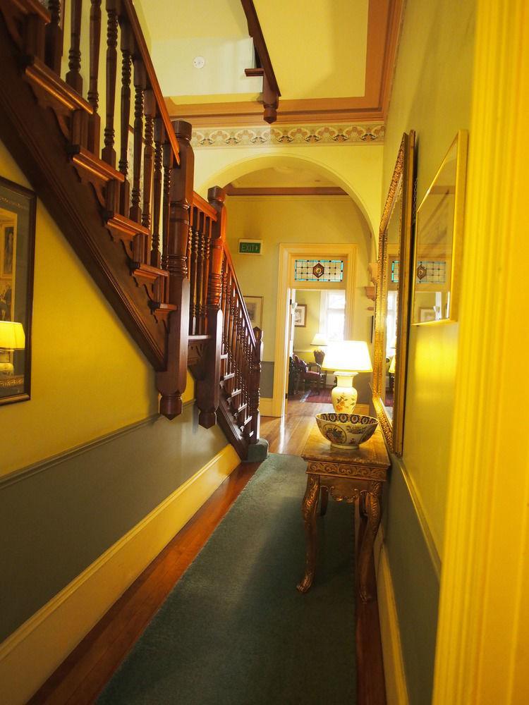 Simpsons Of Potts Point Hotel Sydney