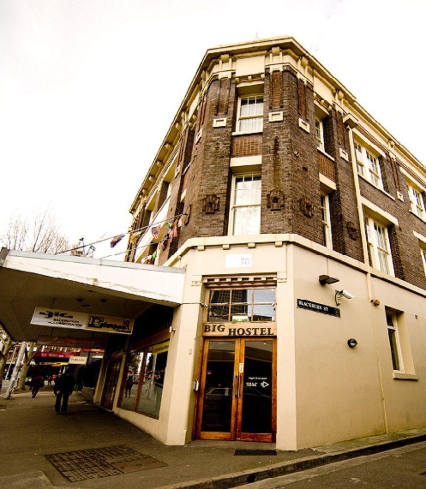 Big Backpackers Hostel *
