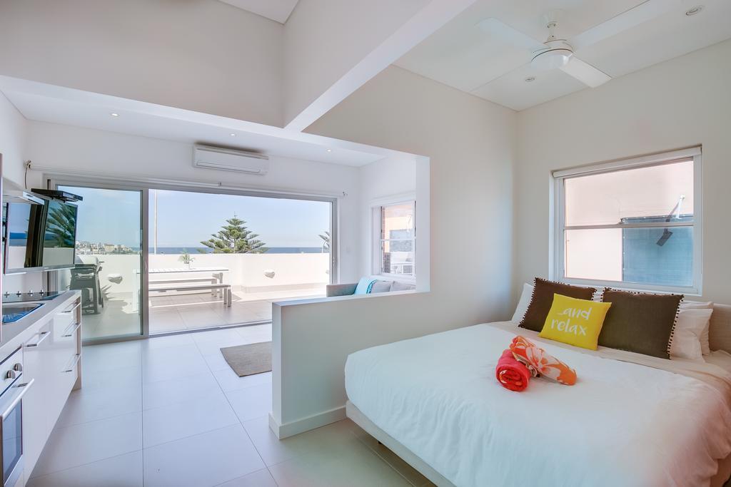 Bondi Beachfront Penthouse Apartment
