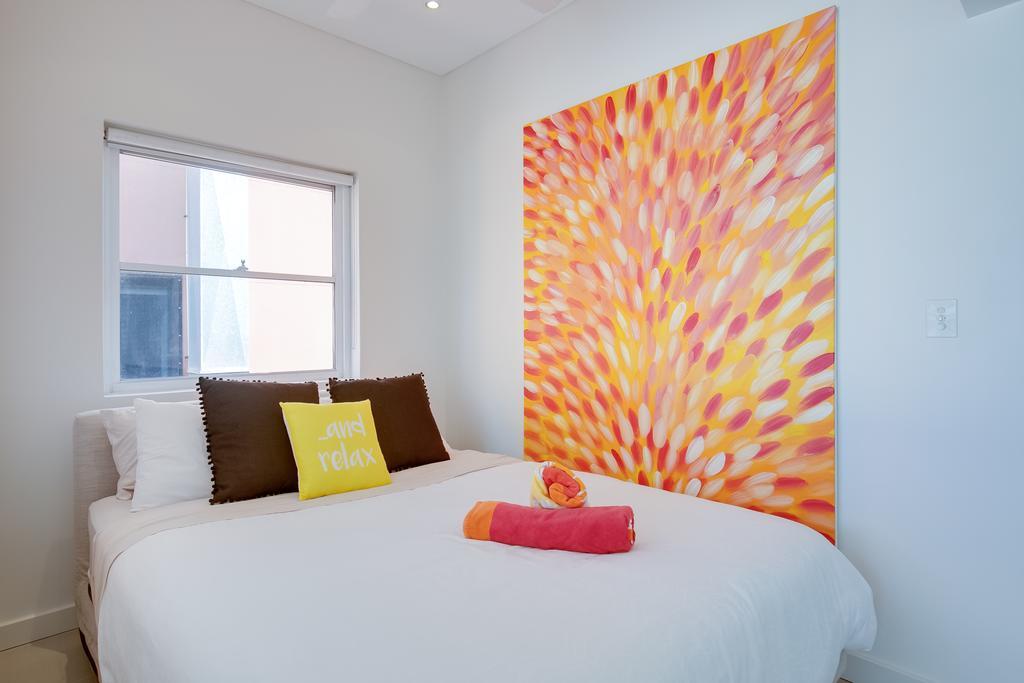 Bondi Beachfront Penthouse Apartment *