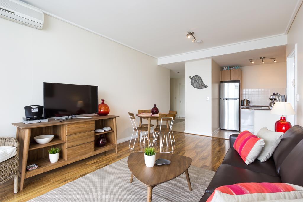 Breaker Cove - Stylish 2 Bed With Pool And Gym