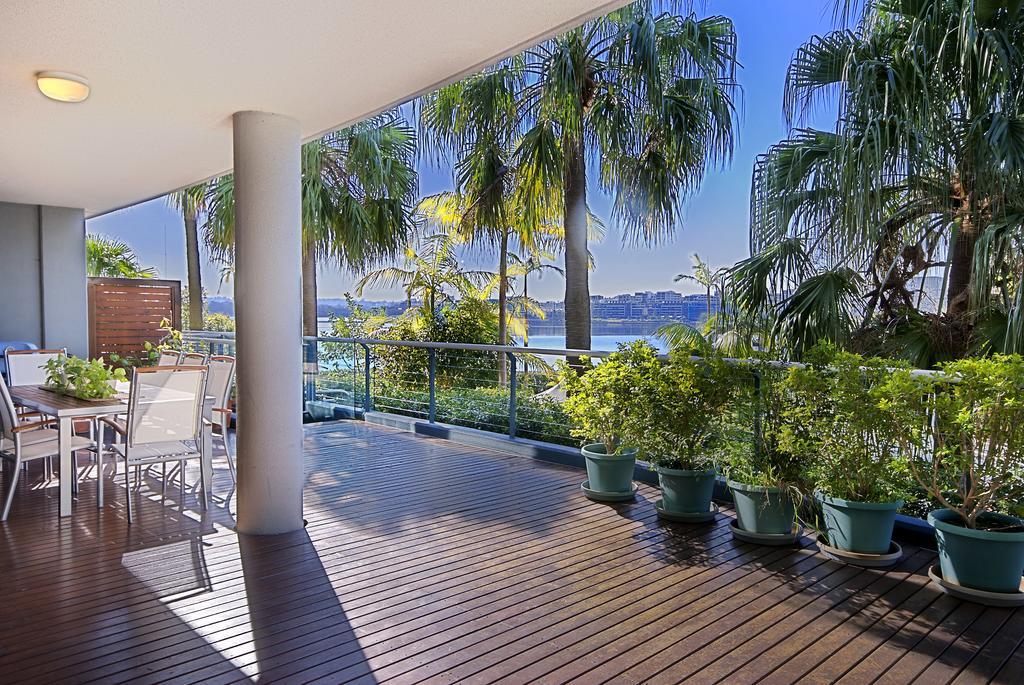 Breaker Cove - Stylish 2 Bed With Pool And Gym Apartment Sydney