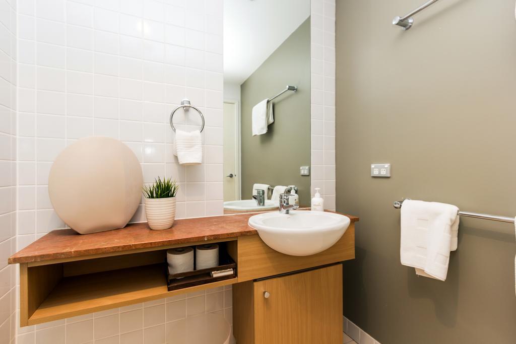 Breaker Cove - Stylish 2 Bed With Pool And Gym Apartment *
