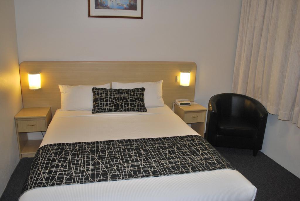 Ashfield Philip Motel 3*