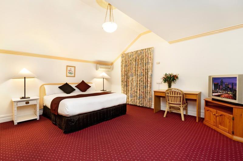 Hotel Mclaren - North