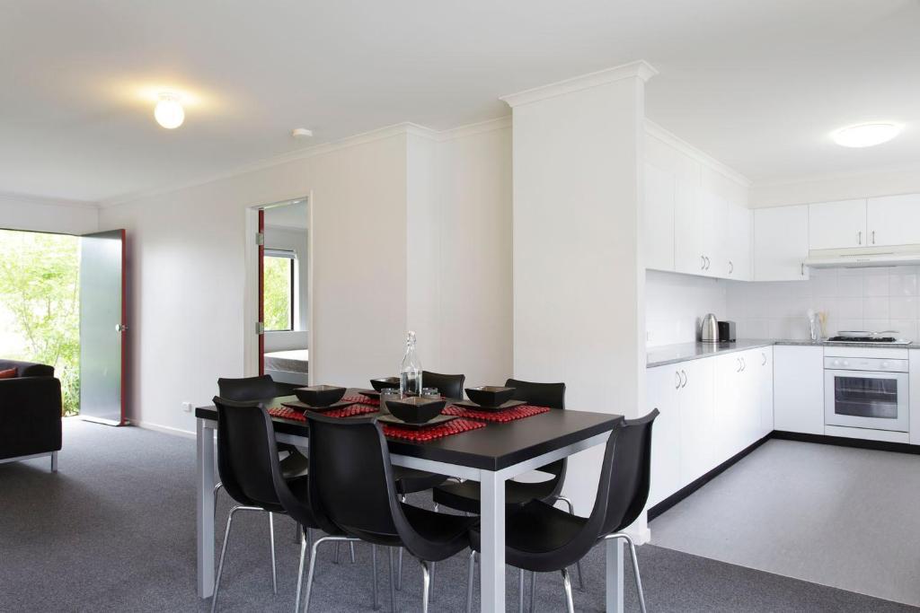 Macquarie Village Aparthotel 3*