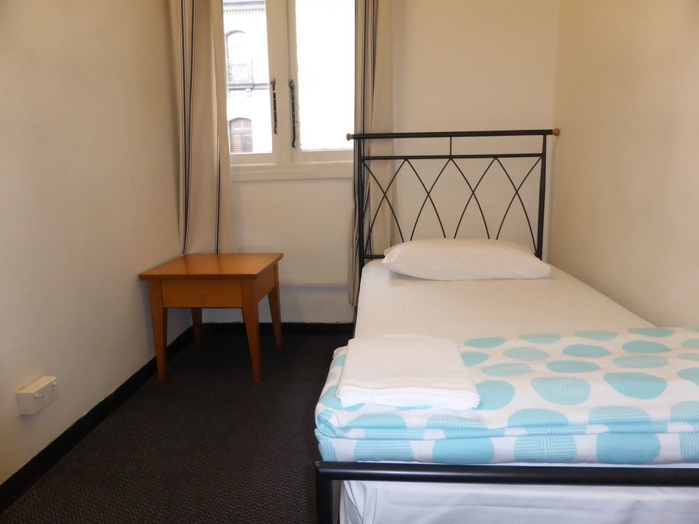 Maze Backpackers - Hostel *