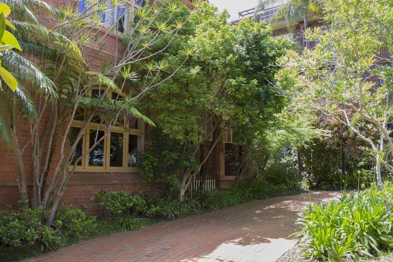 Hotel Simpsons Of Potts Point Sydney