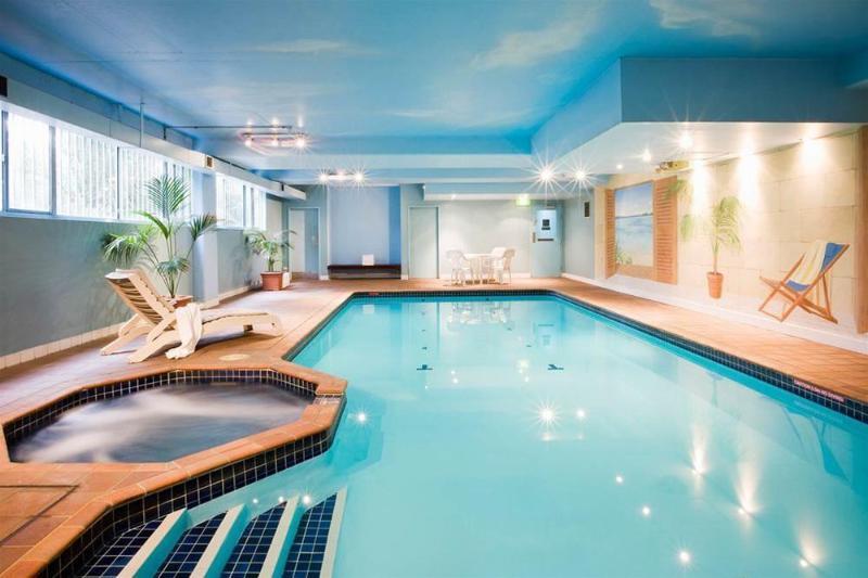 Breakfree Bankstown International Aparthotel 4*