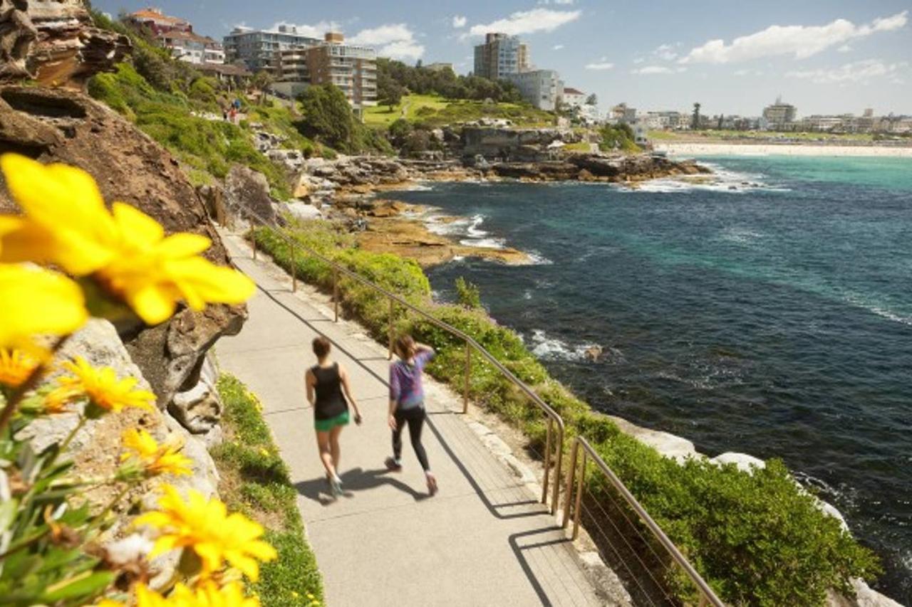 Bondi Beach Prime 1 Bedroom + Sunroom