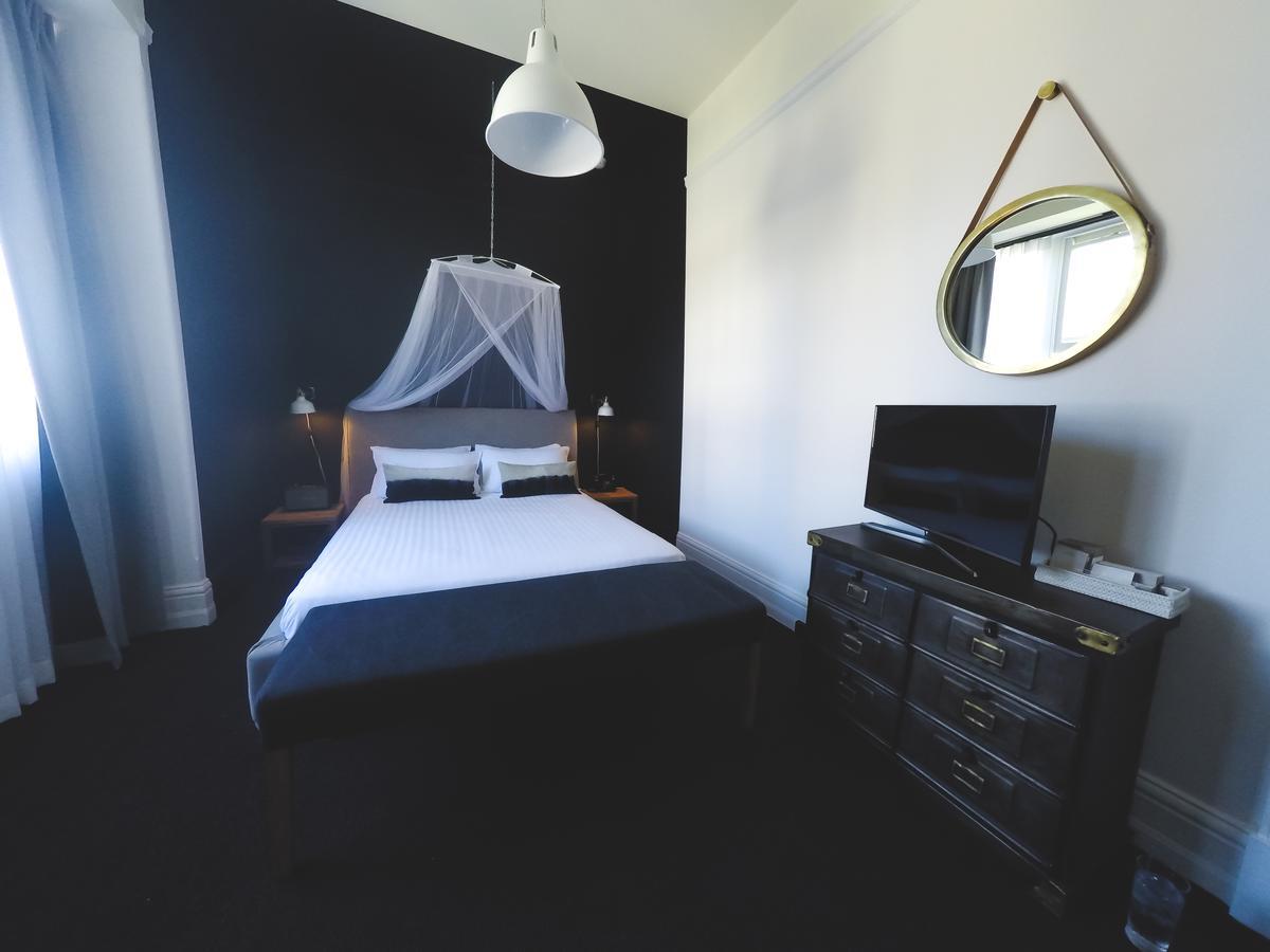 Palisade Hotel 2*