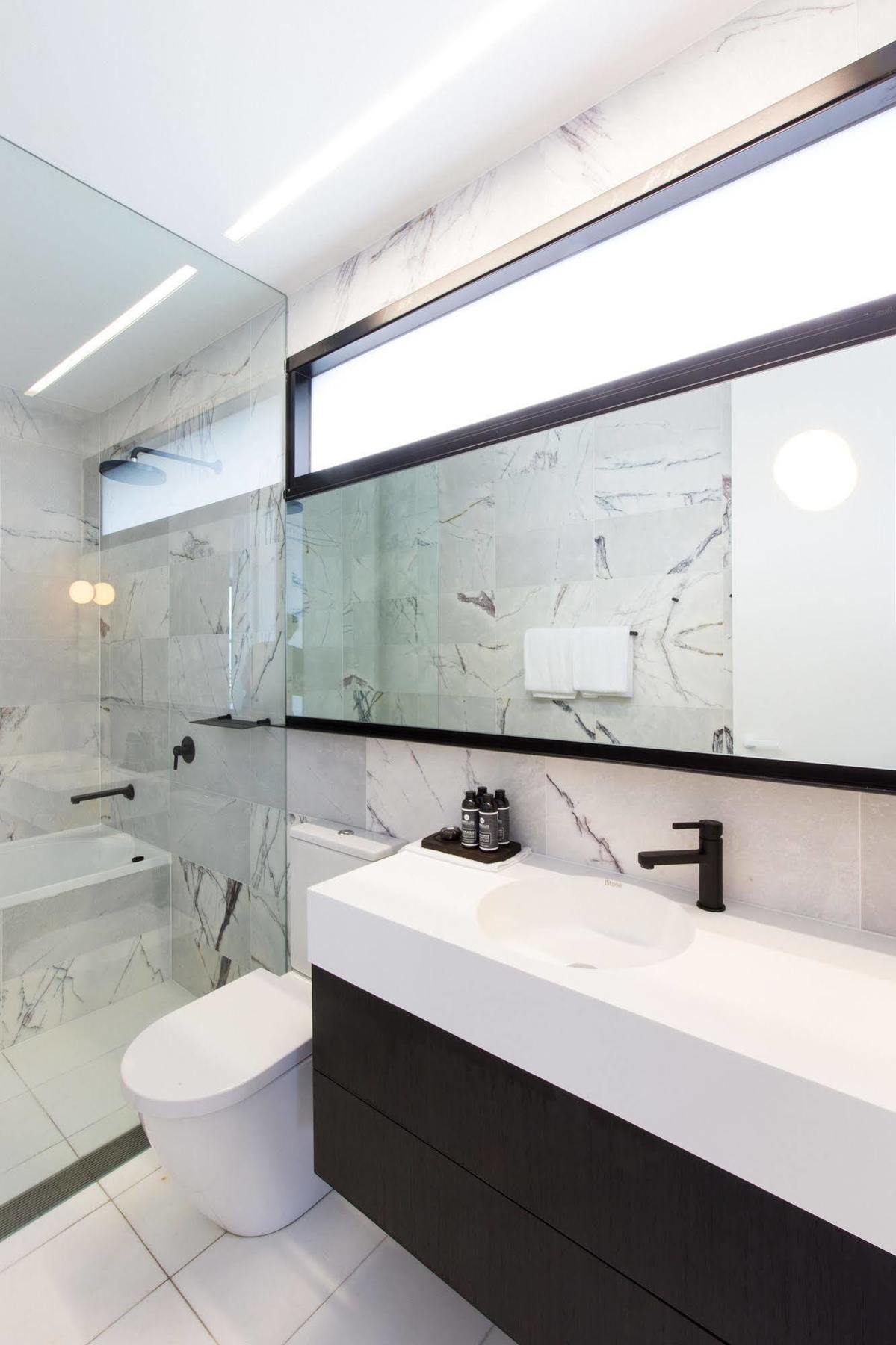 East Central Aparthotel 4*