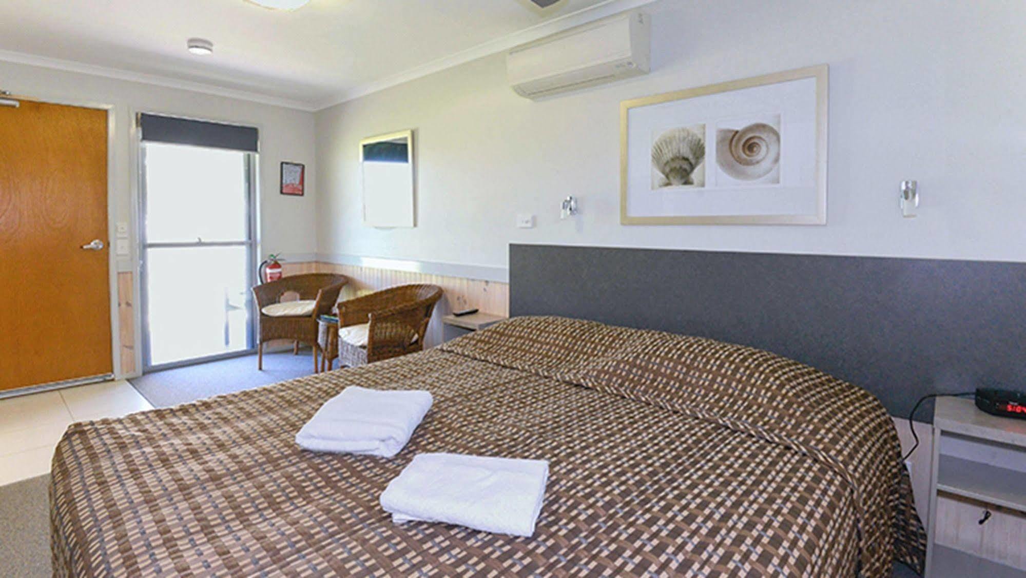 Big4 Lakeside Hotel Sydney
