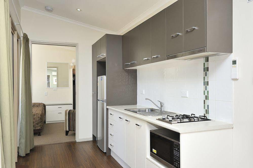 Big4 Lakeside Hotel 4*
