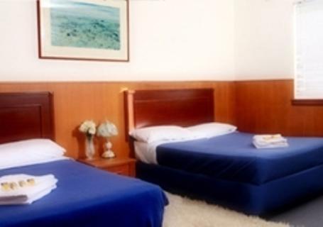 Holiday Lodge Hotel * Sydney