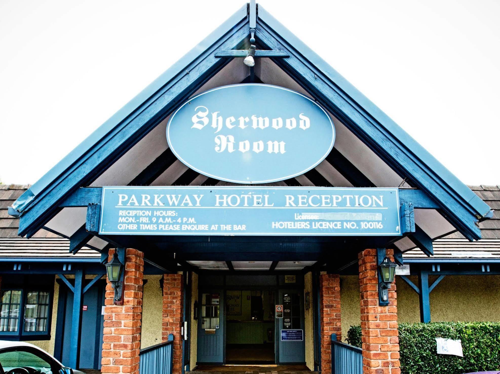 Parkway Inn