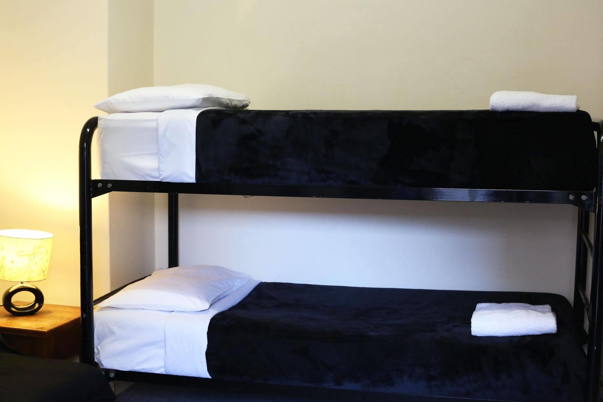 Holiday Lodge Hotel Sydney