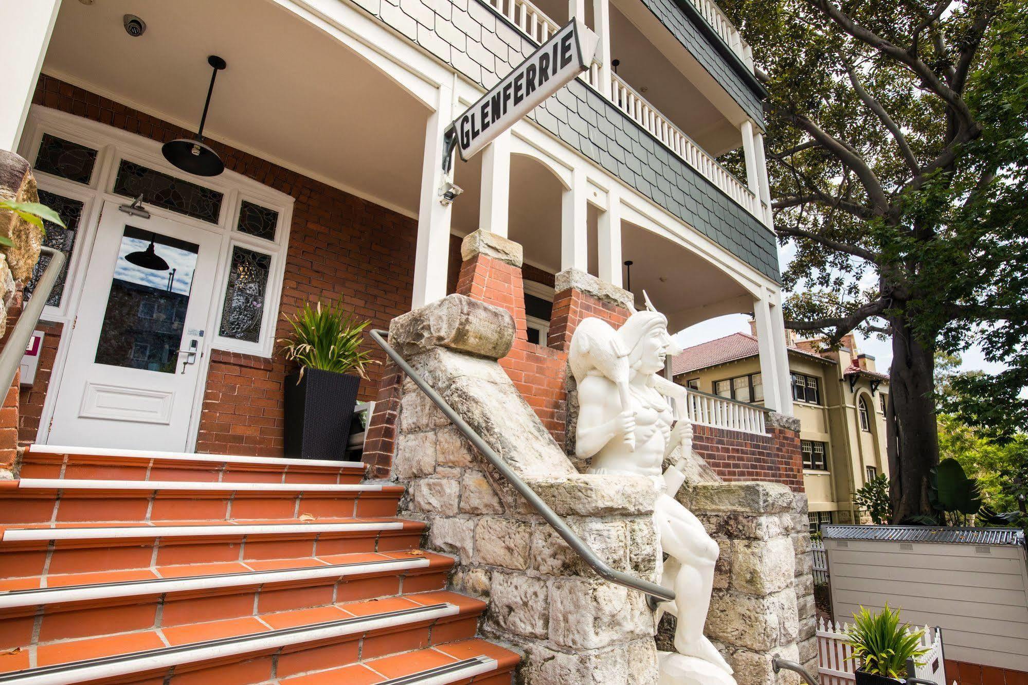 Glenferrie *