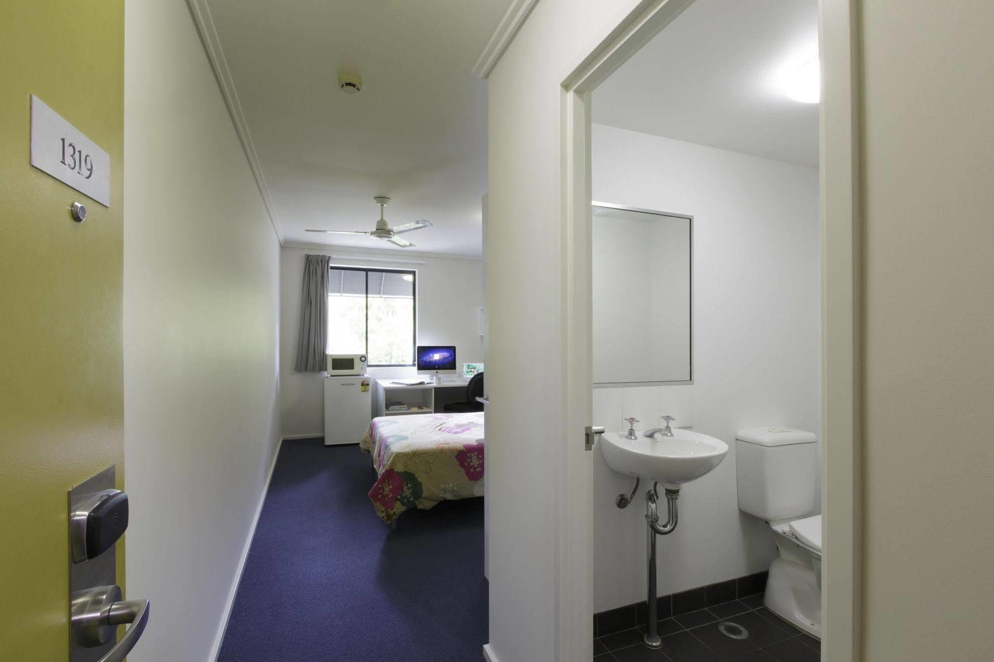 Village Hostel Sydney