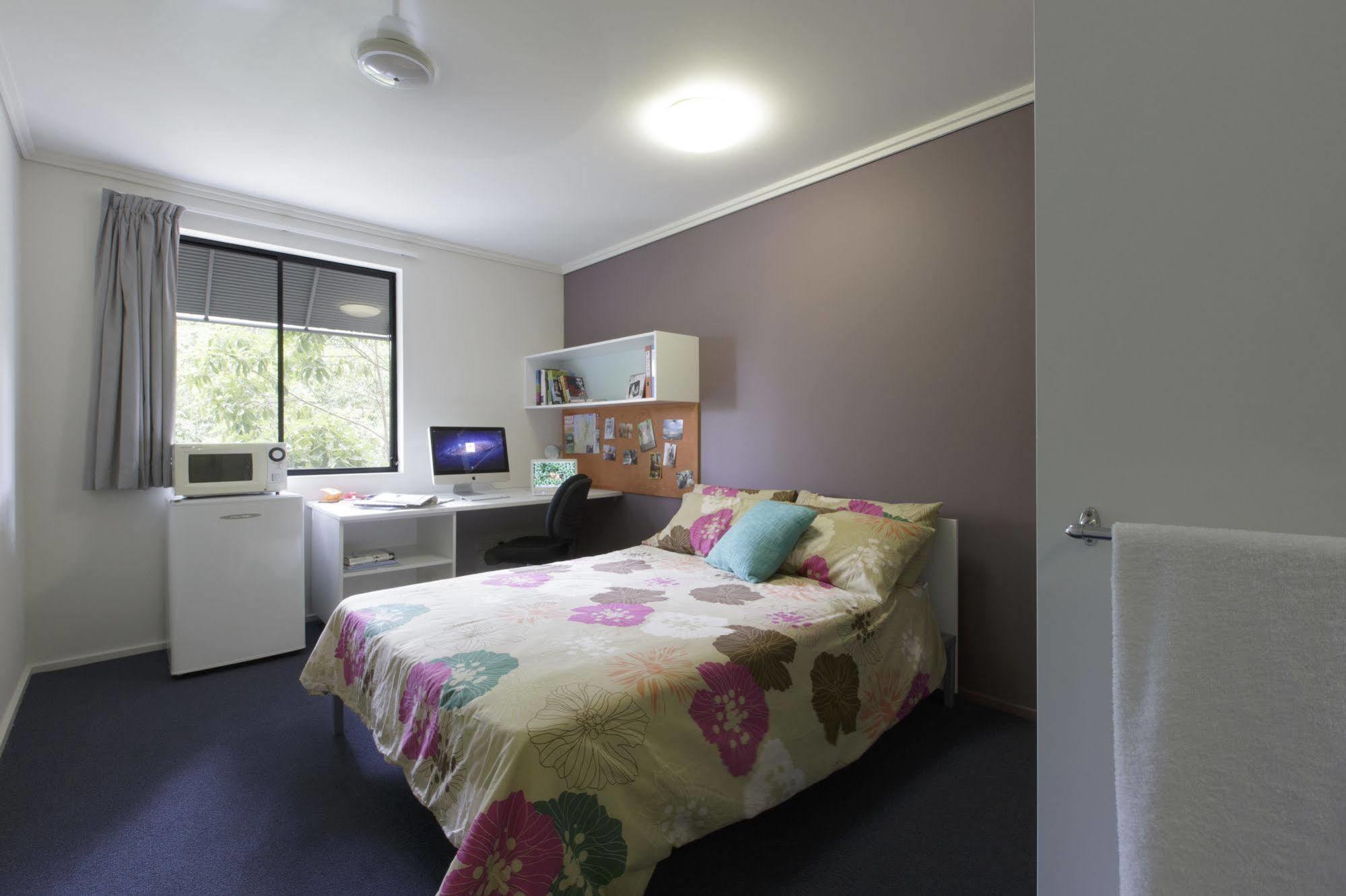 Hostel Village *