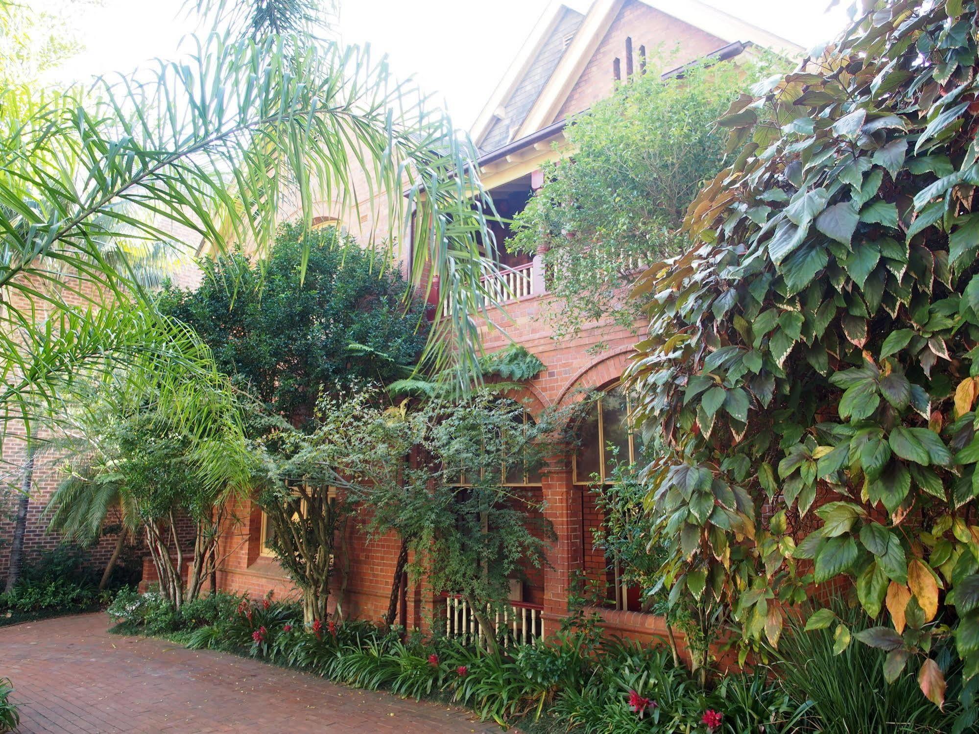 Hotel Simpsons Of Potts Point Sydney