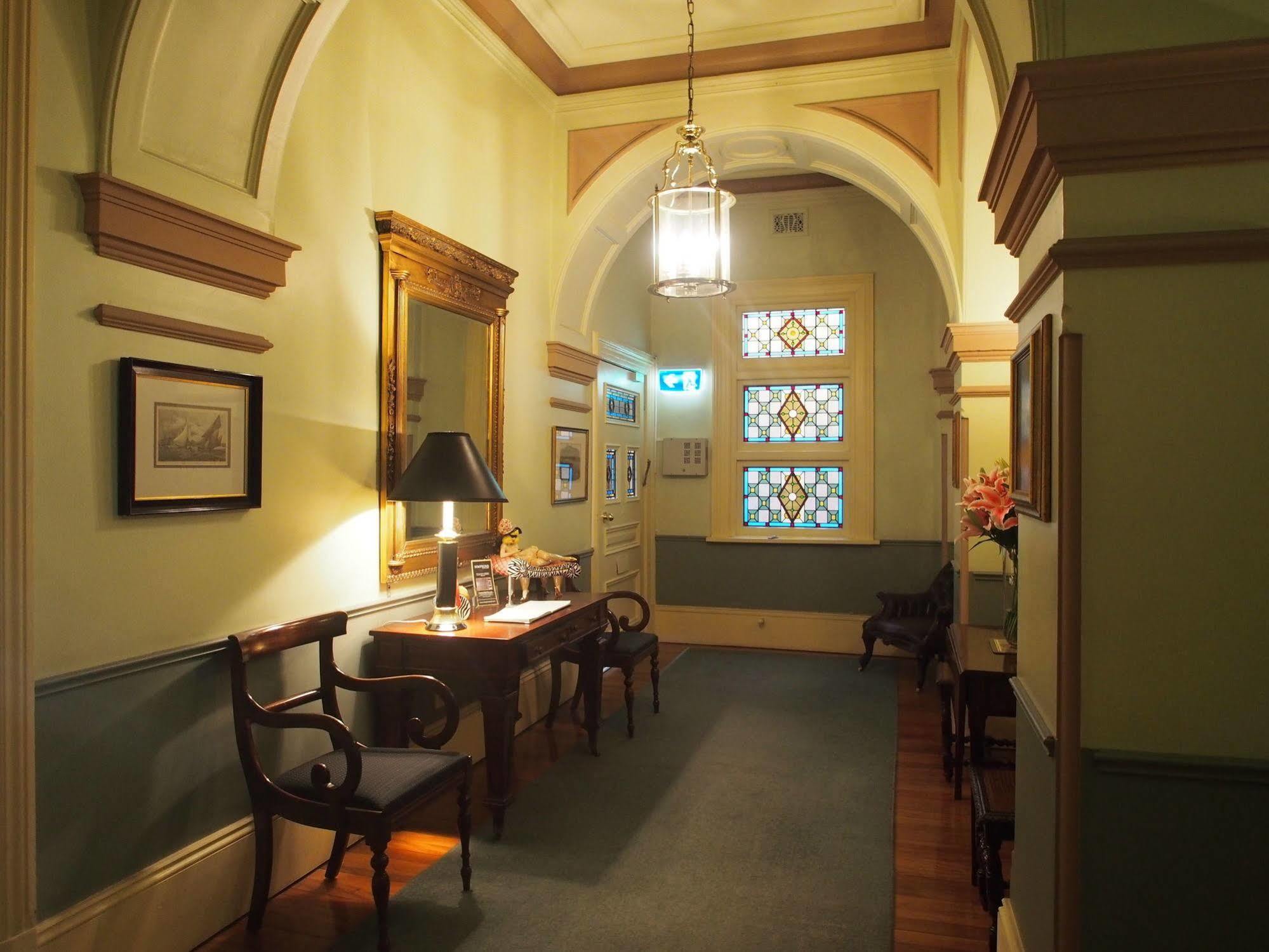 Simpsons Of Potts Point Hotel 4*