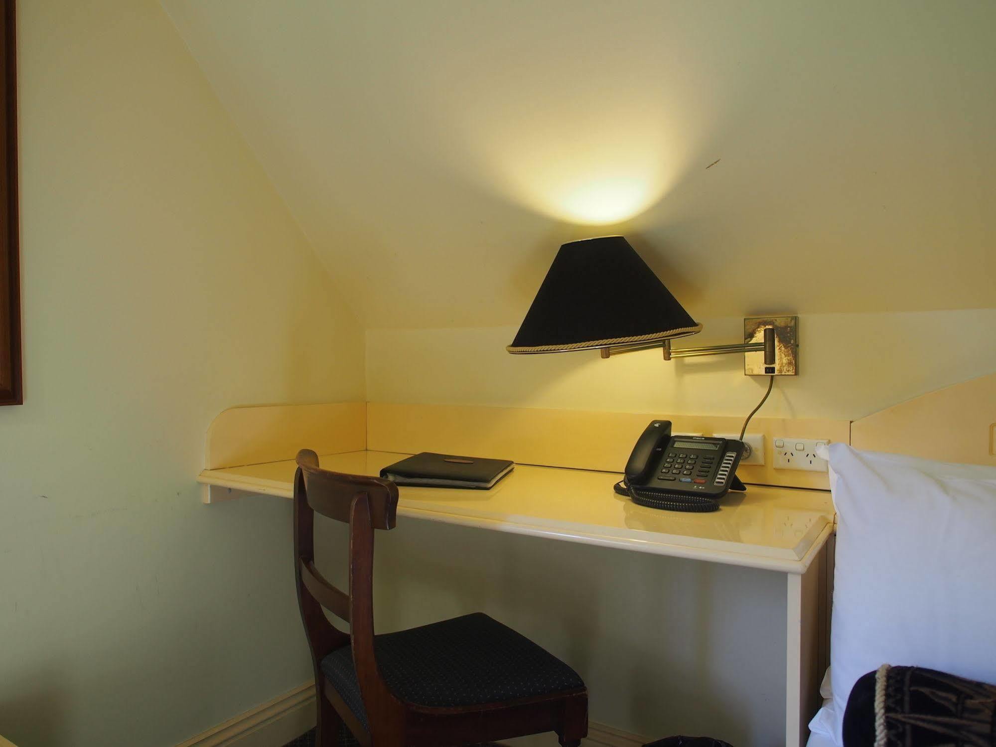 Hotel Simpsons Of Potts Point Sydney