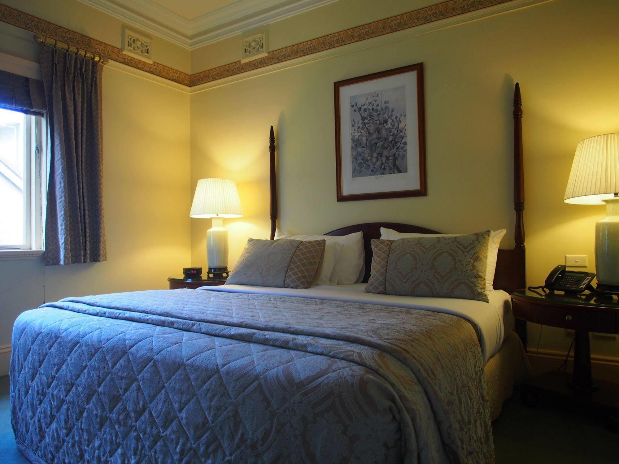 Simpsons Of Potts Point Hotel Sydney