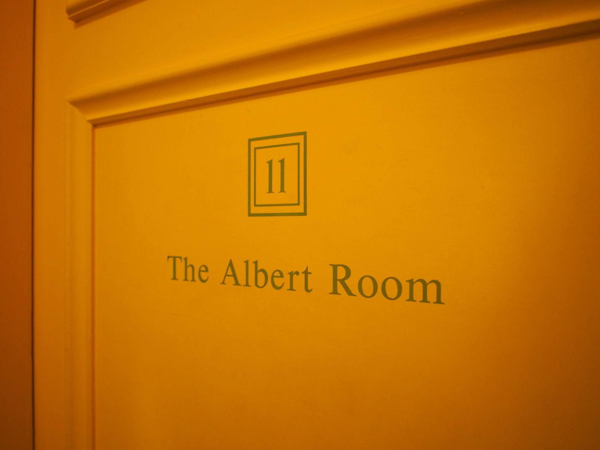 Simpsons Of Potts Point Hotel Sydney