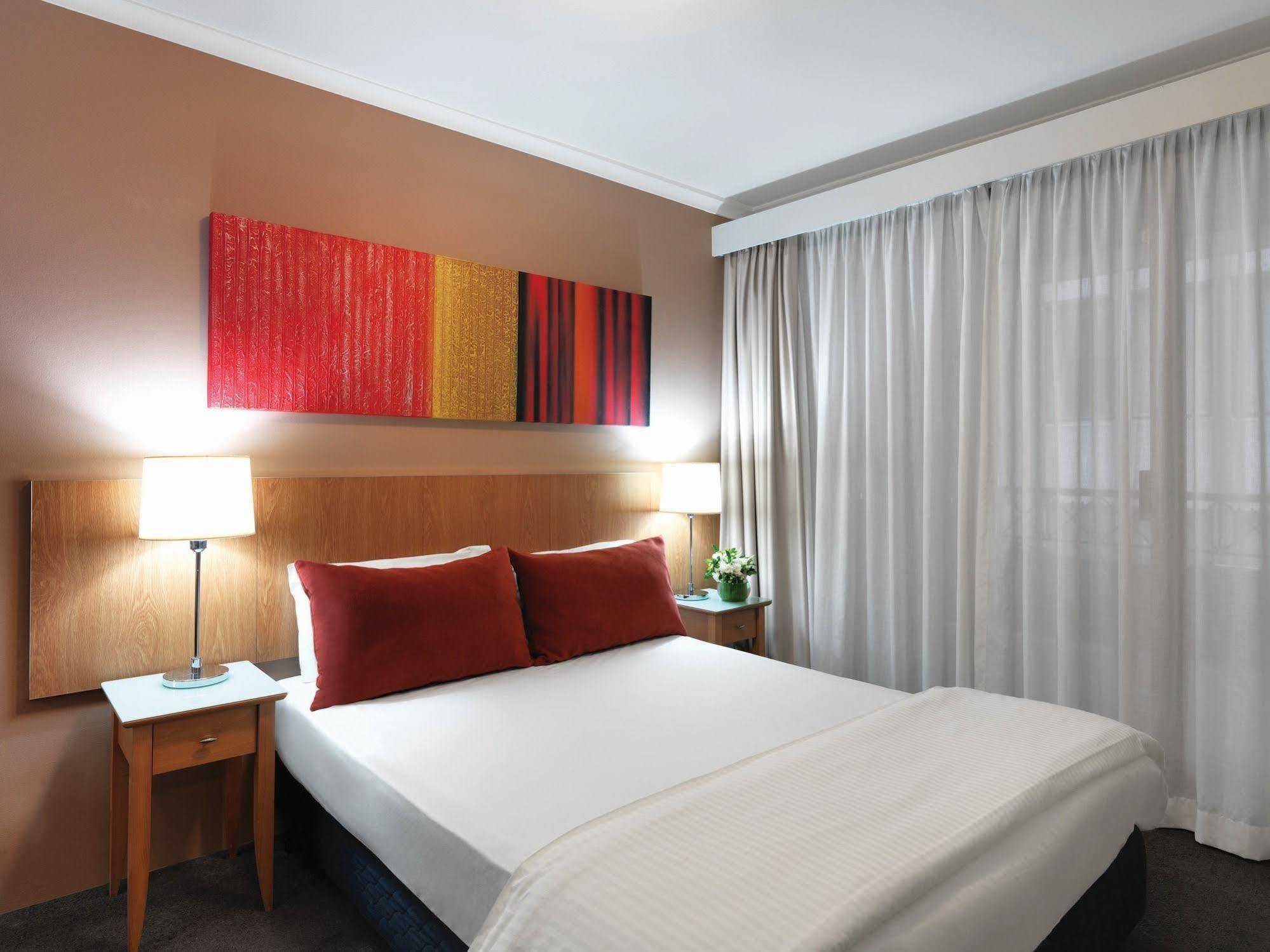 Adina Serviced Martin Place 4*