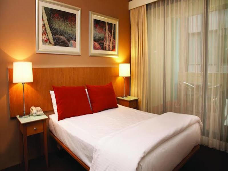 Adina Serviced Martin Place Aparthotel