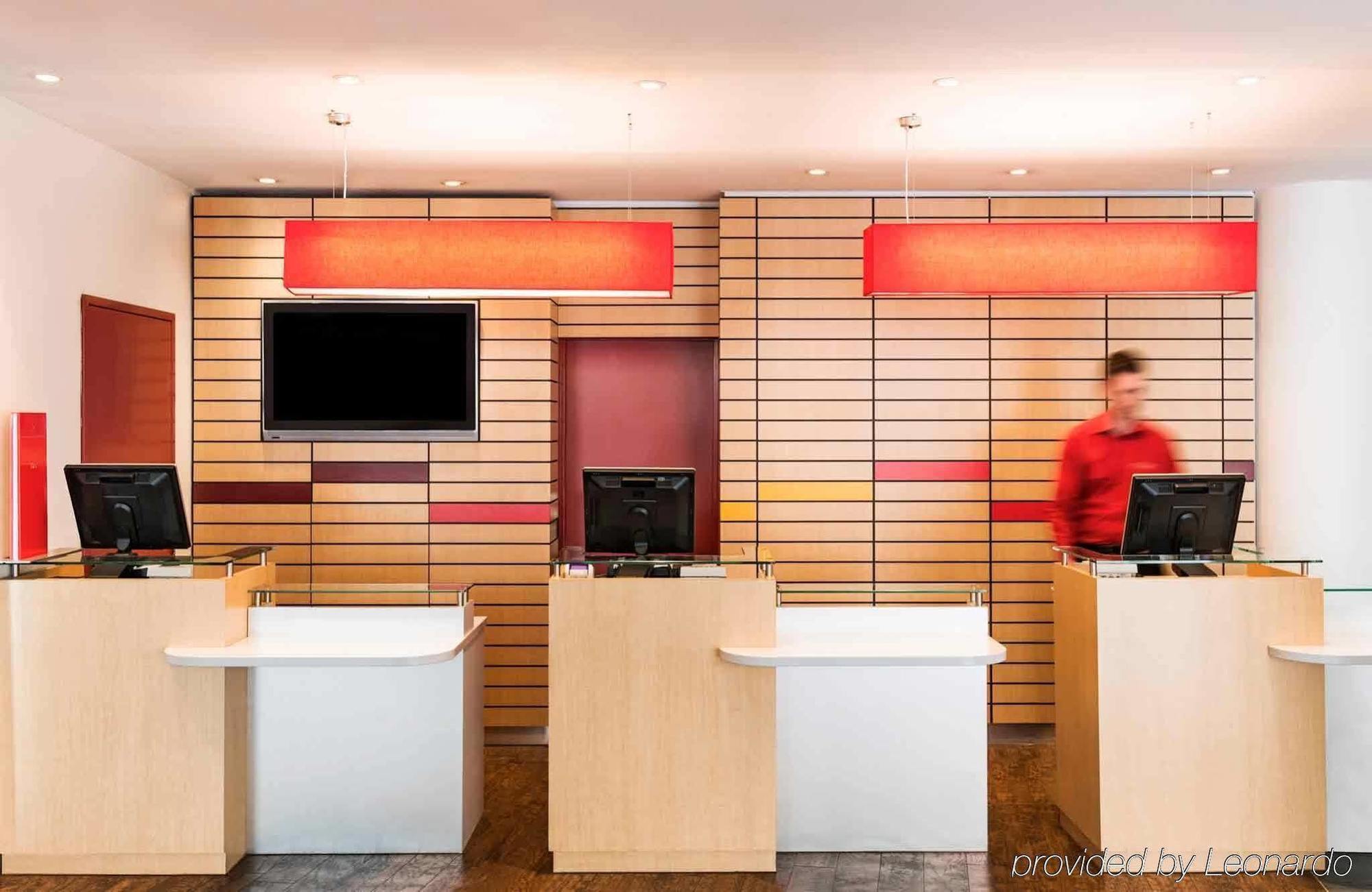 Ibis Darling Harbour 3*